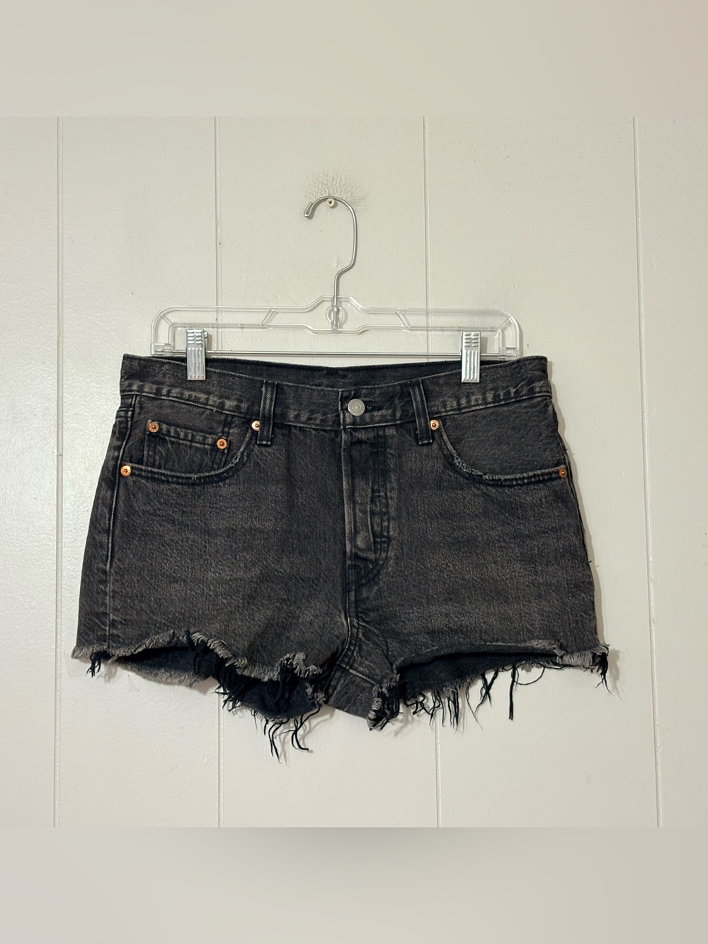Levi’s 501 Original Black Denim Cutoff Shorts Raw Hem Women’s Size 28